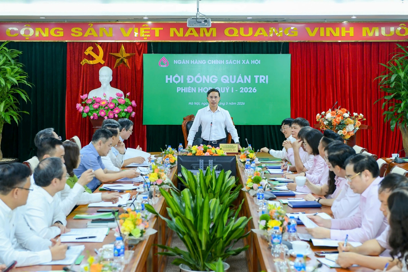 Hình nhỏ