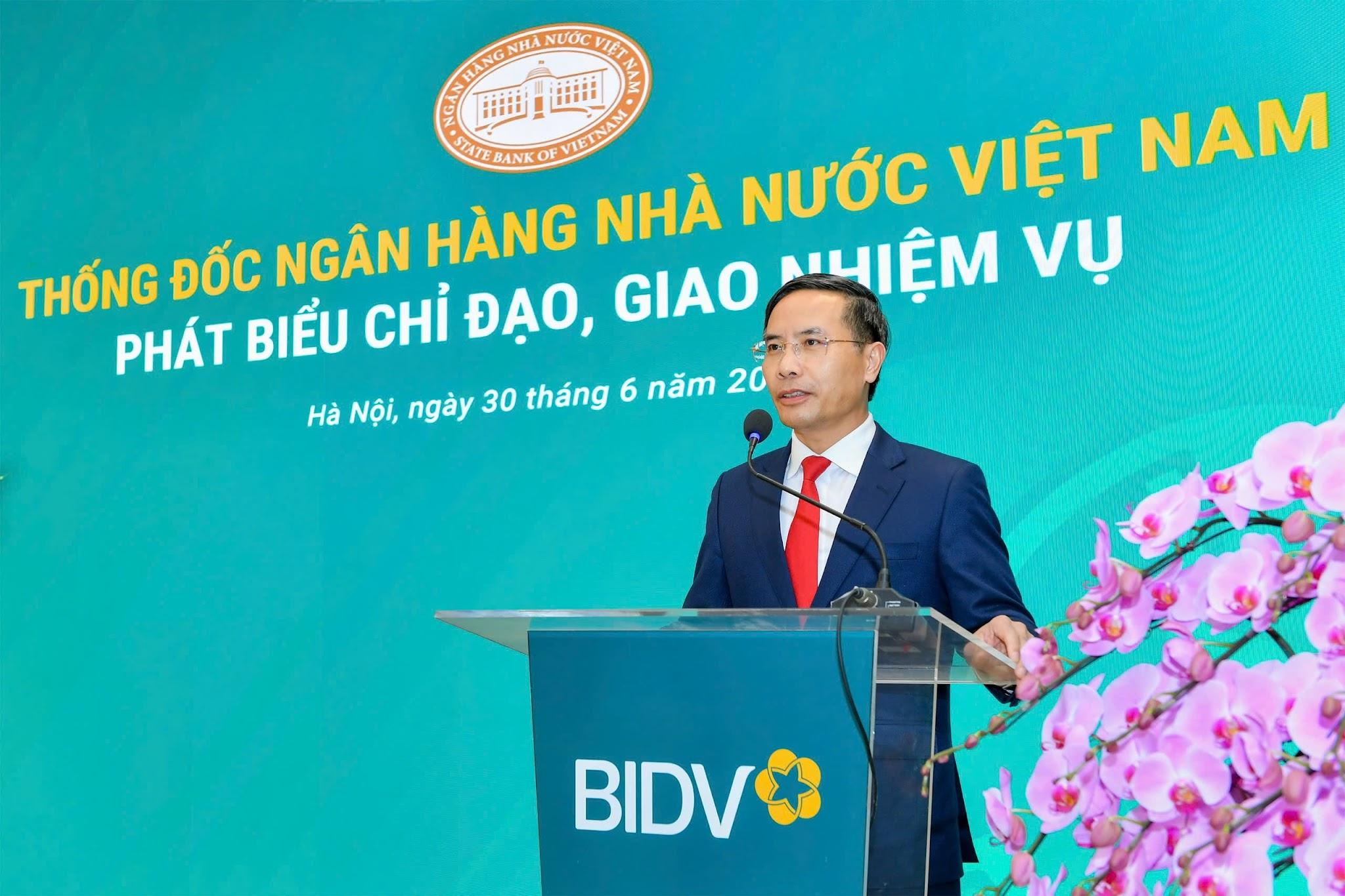 Governor Pham Duc An attend ceremony announcing senior executive appointments at BIDV
