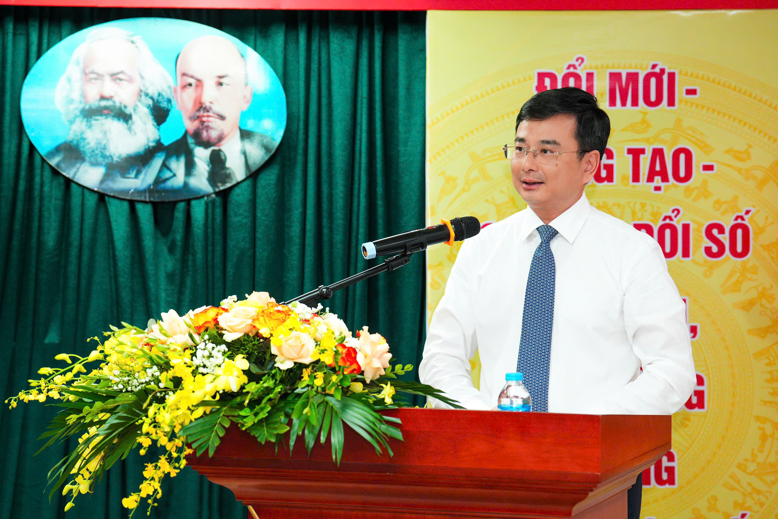 Hình nhỏ