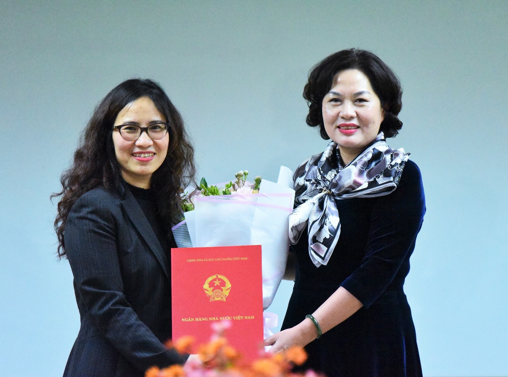Phó Thống đốc NHNN Nguyễn Thị Hồng trao QĐ bổ nhiệm Phó Vụ trưởng Vụ Hợp tác quốc tế