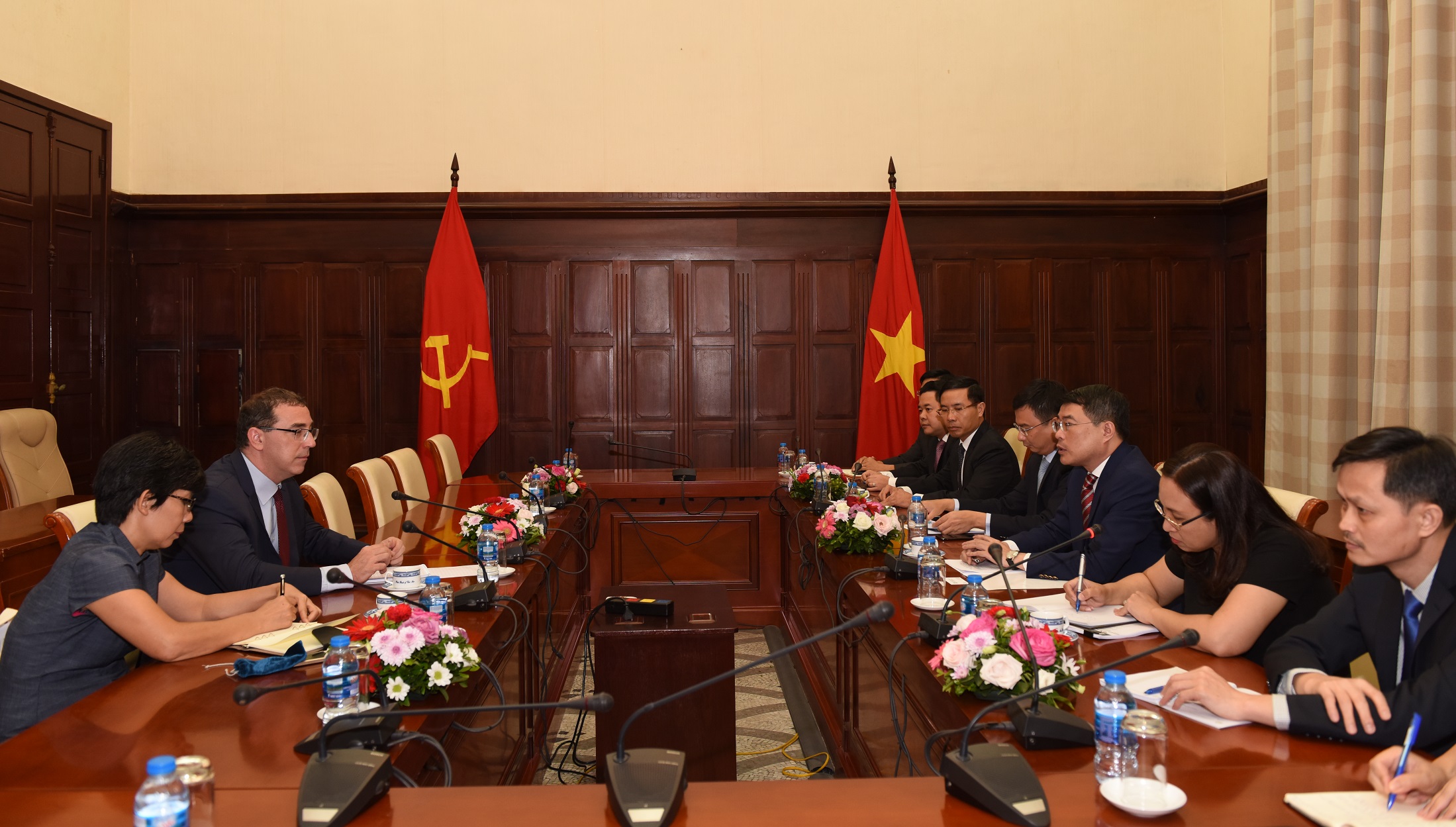 Quang cảnh buổi tiếp