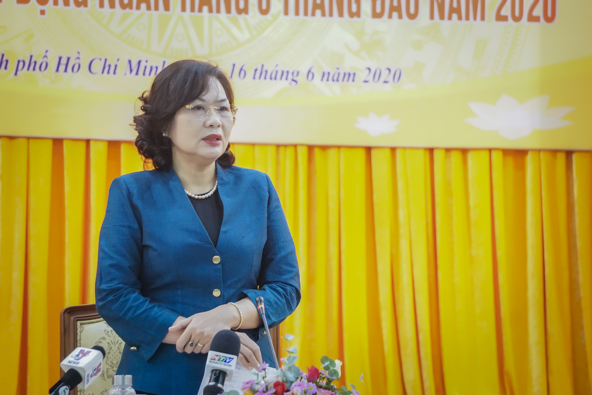 Phó Thống đốc NHNN Nguyễn Thị Hồng phát biểu chỉ đạo buổi Họp báo