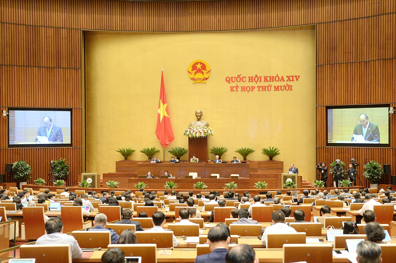 Quốc hội nghe Thủ tướng Chính phủ Nguyễn Xuân Phúc trình bày Tờ trình đề nghị Quốc hội phê chuẩn việc bổ nhiệm nhân sự: Thống đốc Ngân hàng Nhà nước Việt Nam, Bộ trưởng Bộ Khoa học và Công nghệ, Bộ trưởng Bộ Y tế
