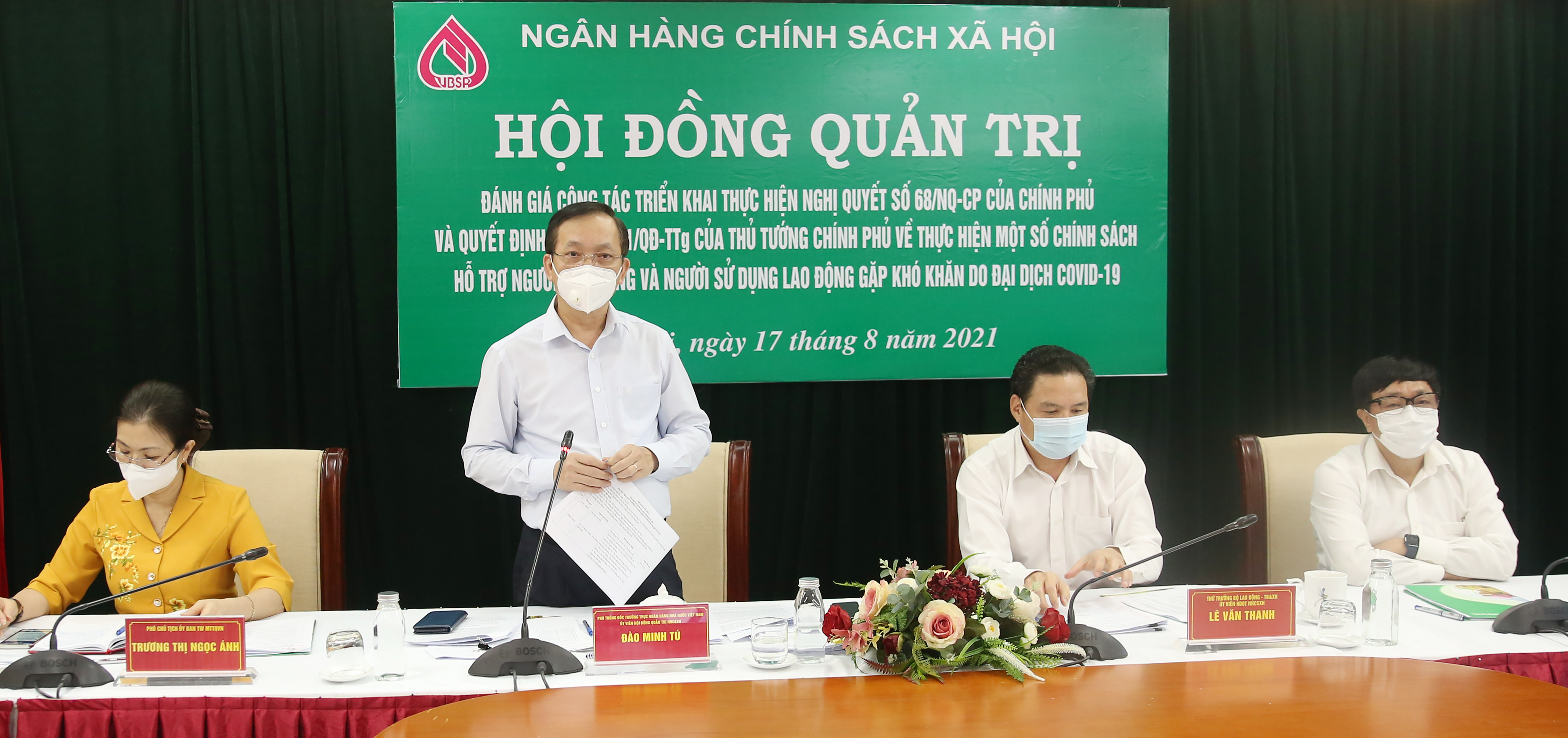 Phó Thống đốc Thường trực NHNN Đào Minh Tú phát biểu tại Hội nghị
