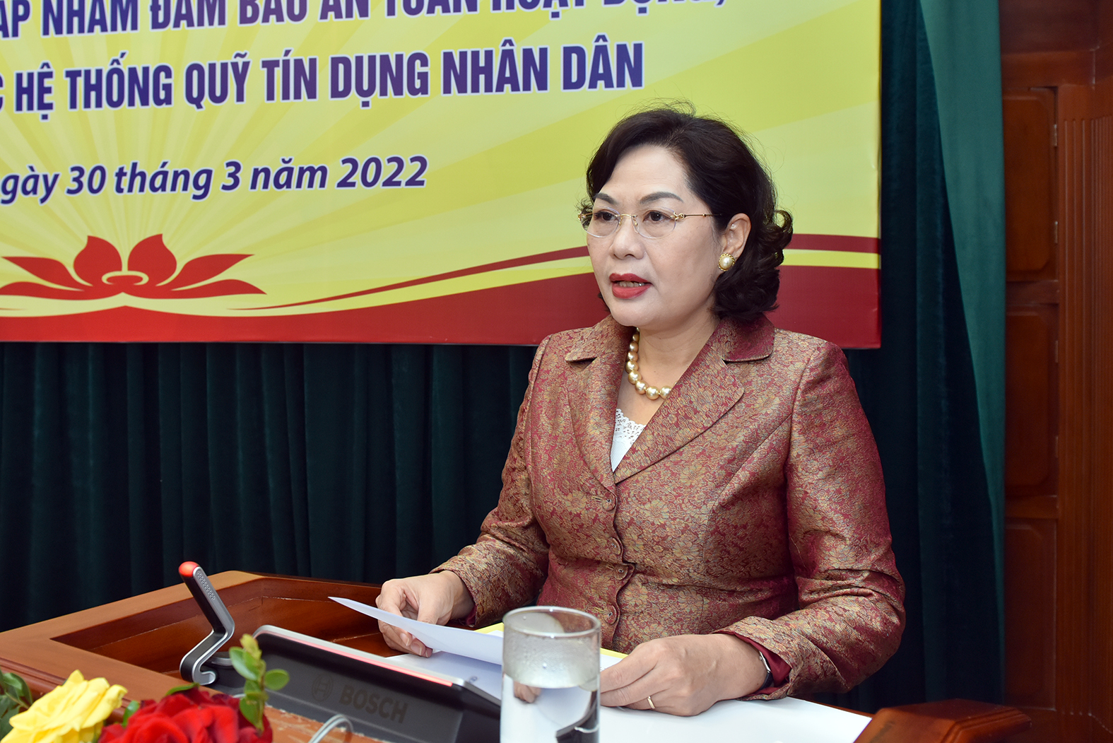 Thống đốc NHNN Nguyễn Thị Hồng phát biểu khai mạc Hội nghị.
