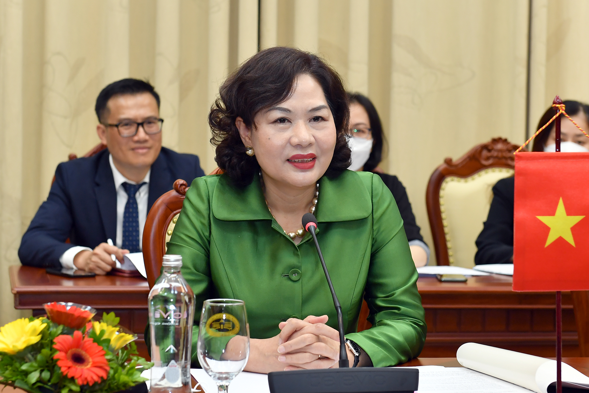 Thống đốc NHNN Nguyễn Thị Hồng phát biểu tại buổi tiếp.