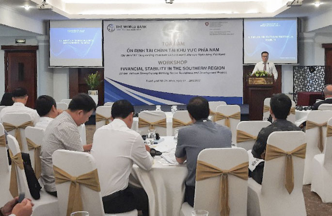 Các đại biểu dự tọa đàm