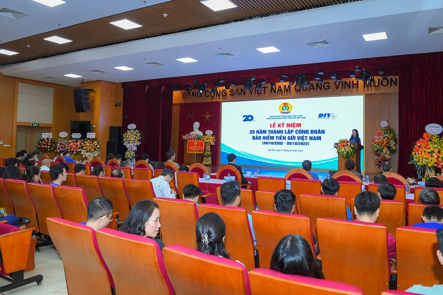 Công đoàn BHTG kỷ niệm 20 năm thành lập