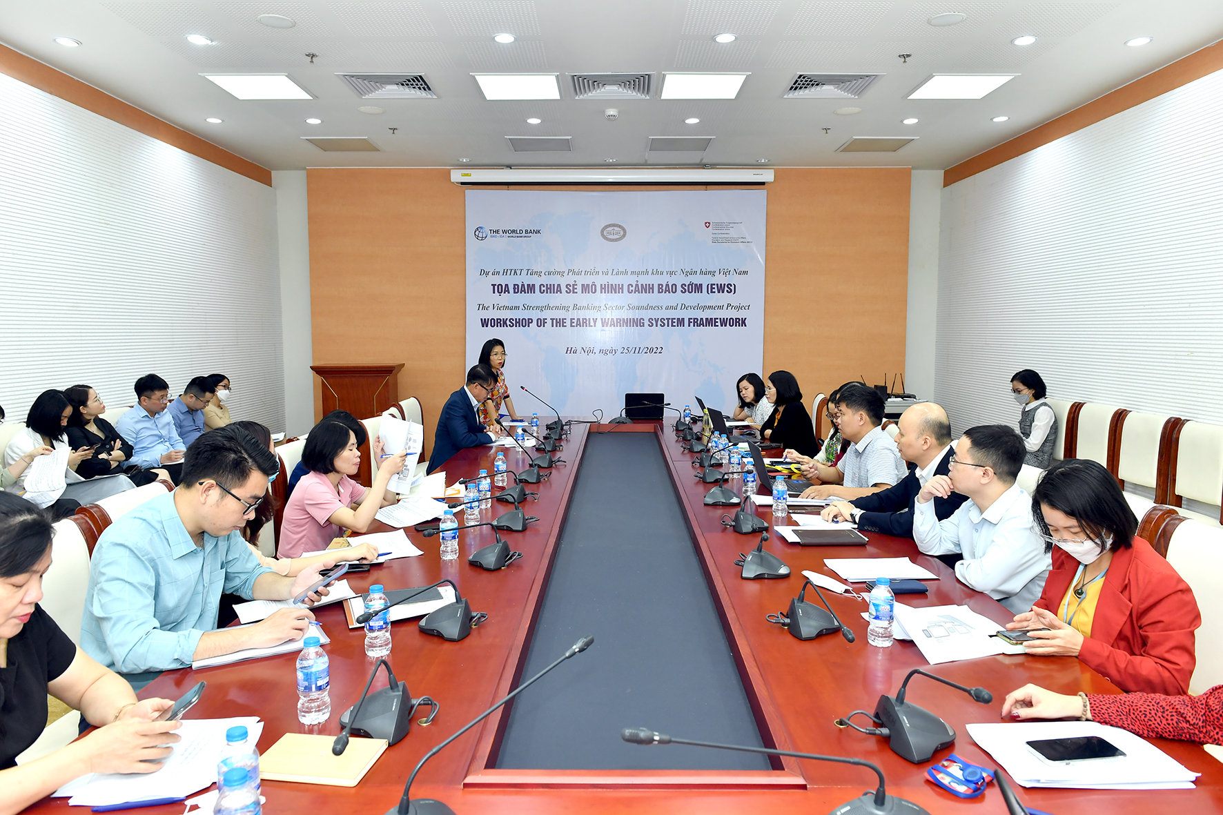 Quang cảnh tọa đàm.