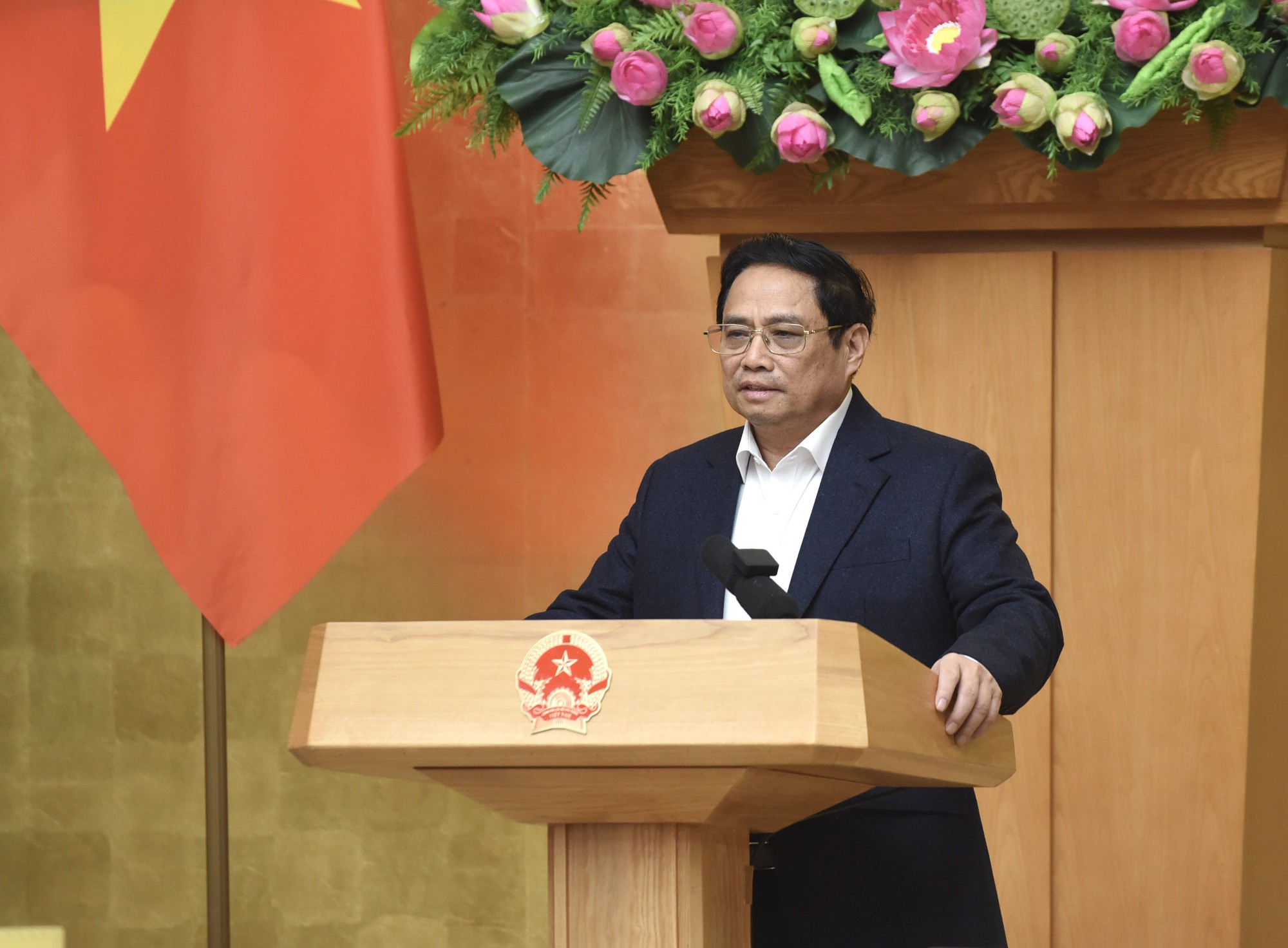 Thủ tướng Phạm Minh Chính yêu cầu điều hành cân bằng, hợp lý, hiệu quả 4 vấn đề kinh tế vĩ mô - Ảnh: VGP/Trần Hải