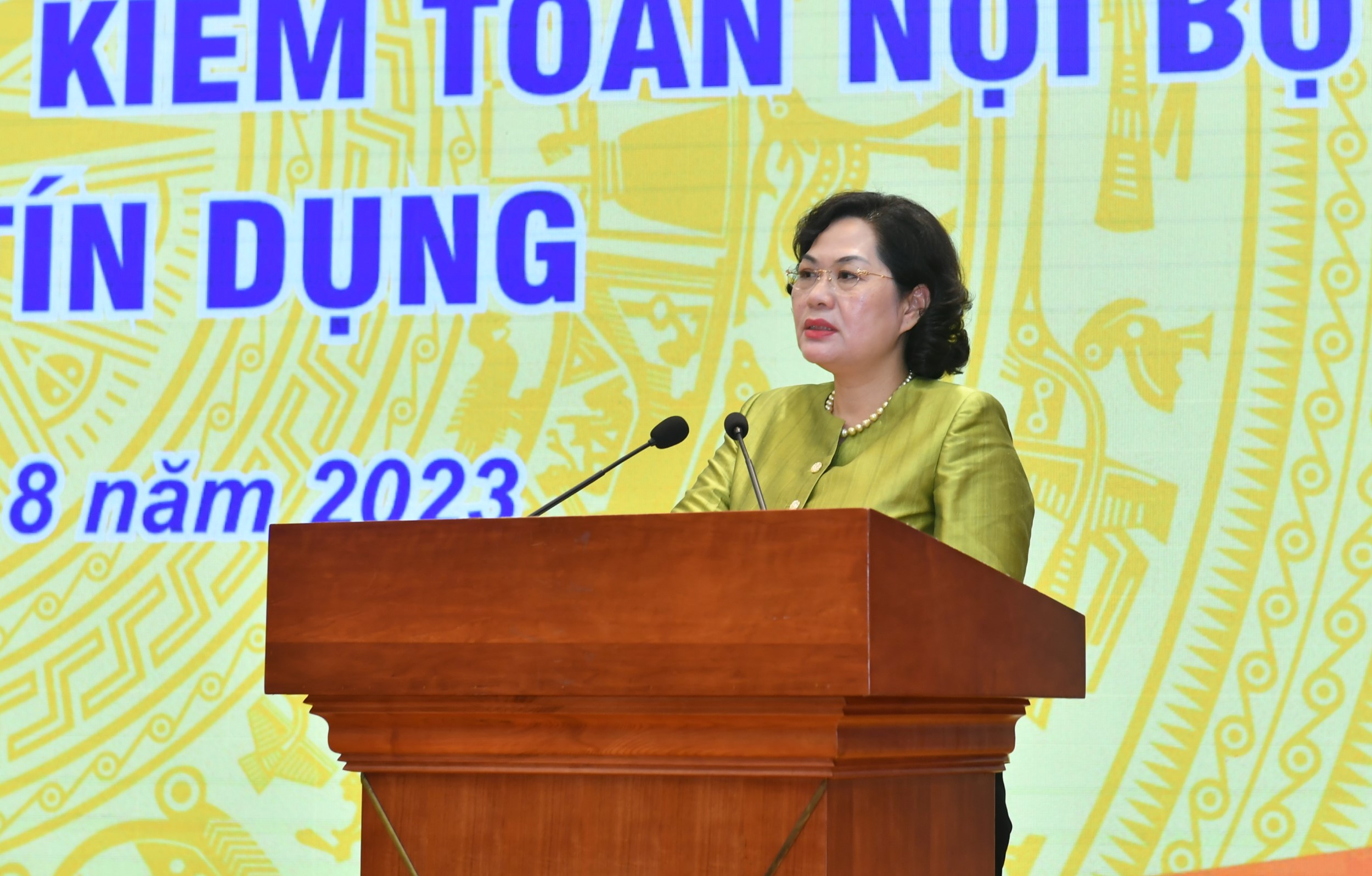 Thống đốc NHNN Nguyễn Thị Hồng phát biểu chỉ đạo tại Hội nghị