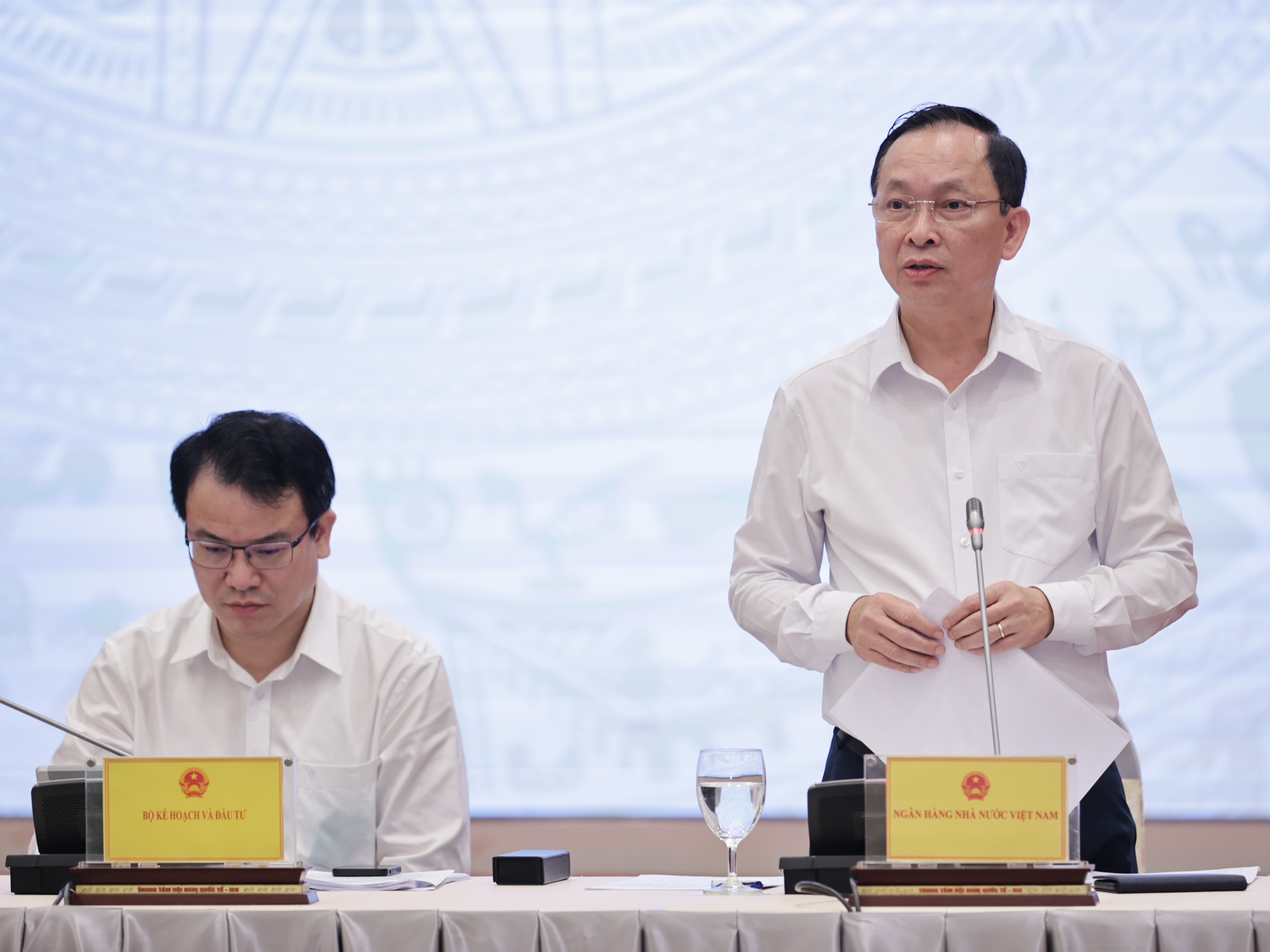 Phó Thống đốc Đào Minh Tú phát biểu tại buổi Họp báo Chính phủ thường kỳ tháng 10/2023