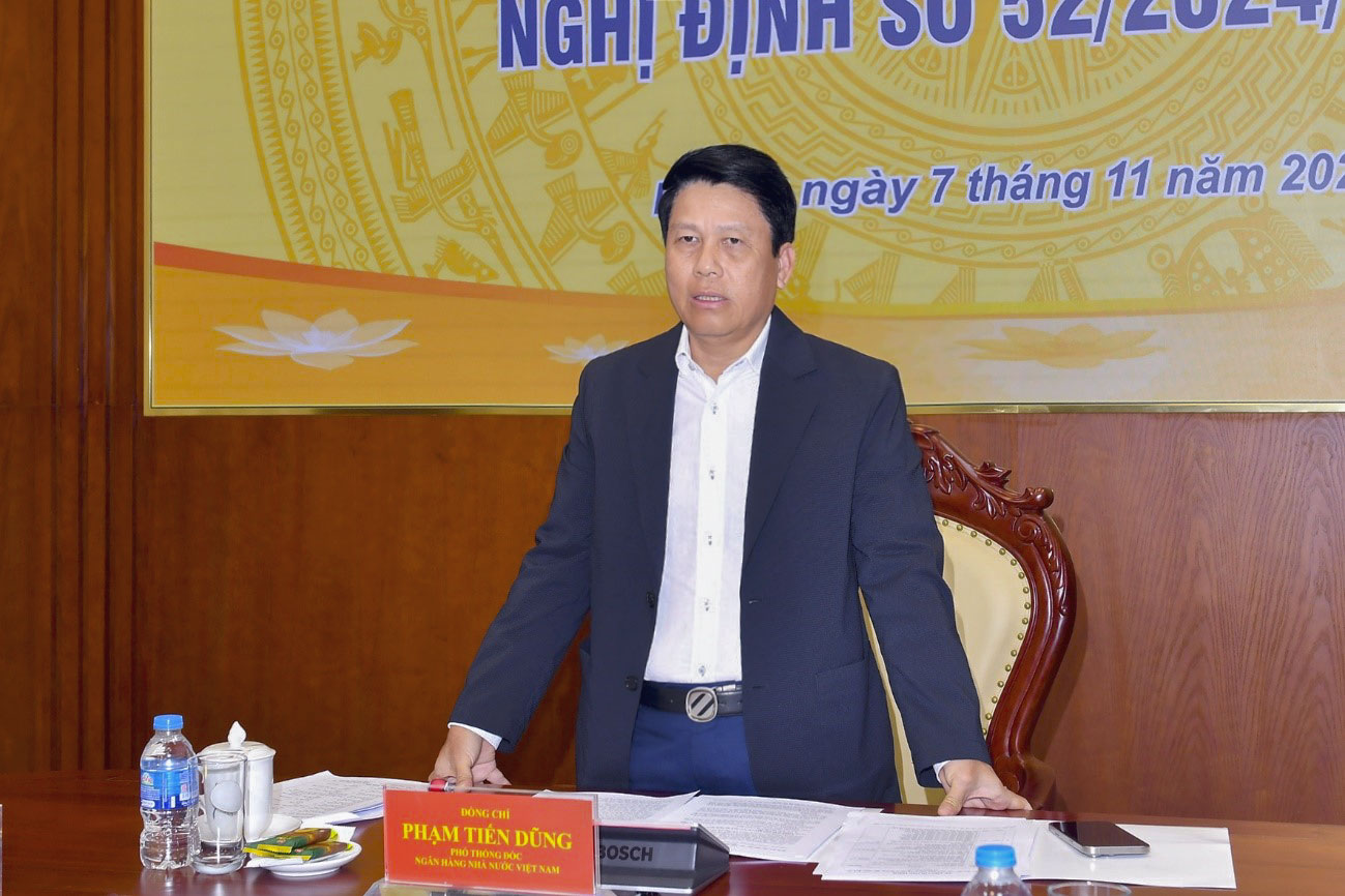 Phó Thống đốc Phạm Tiến Dũng chủ trì buổi làm việc