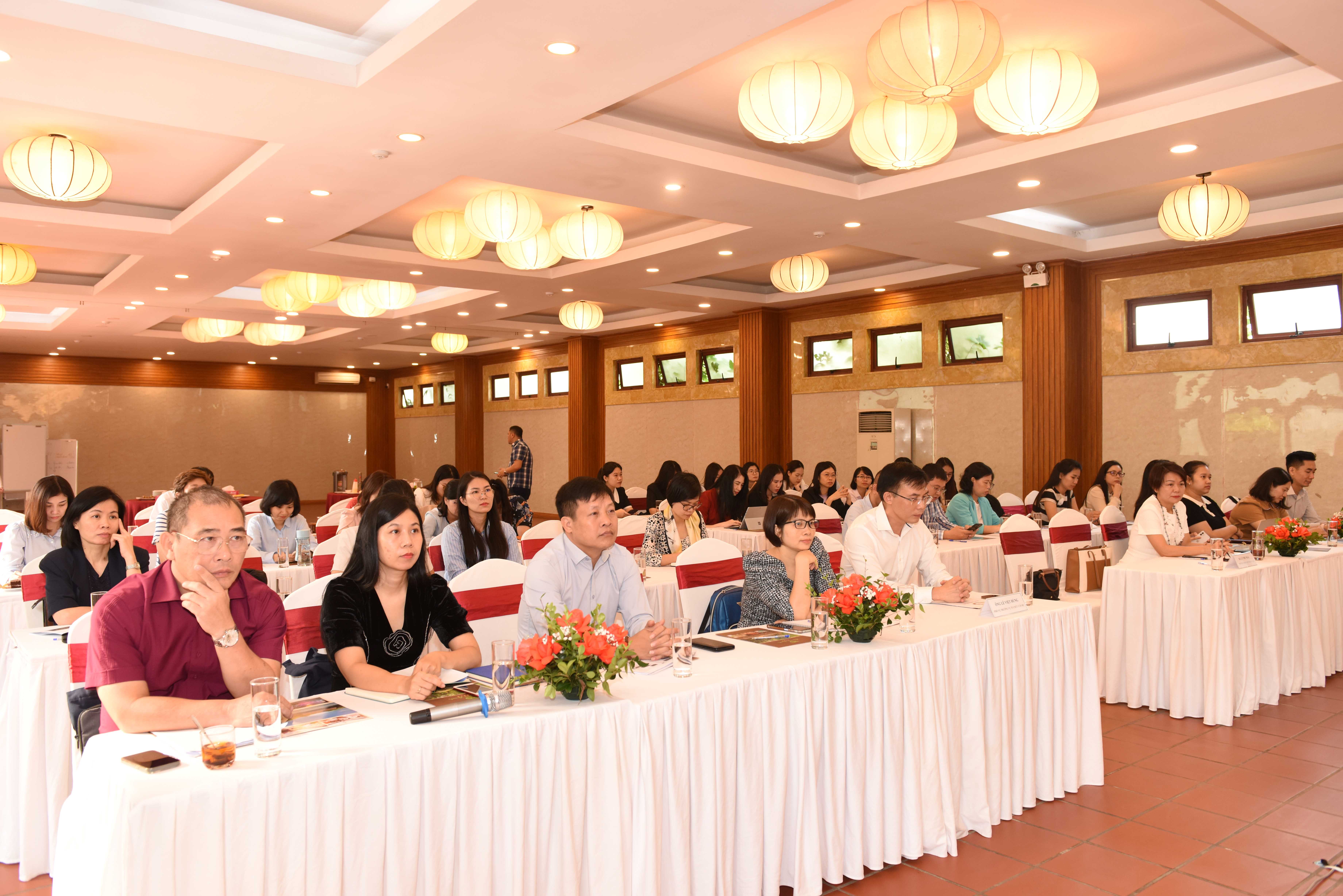 Các đại biểu tham dự Hội thảo