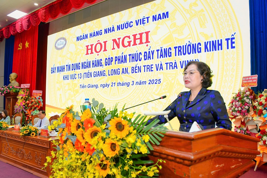 Thống đốc NHNN Nguyễn Thị Hồng phát biểu chỉ đạo tại Hội nghị