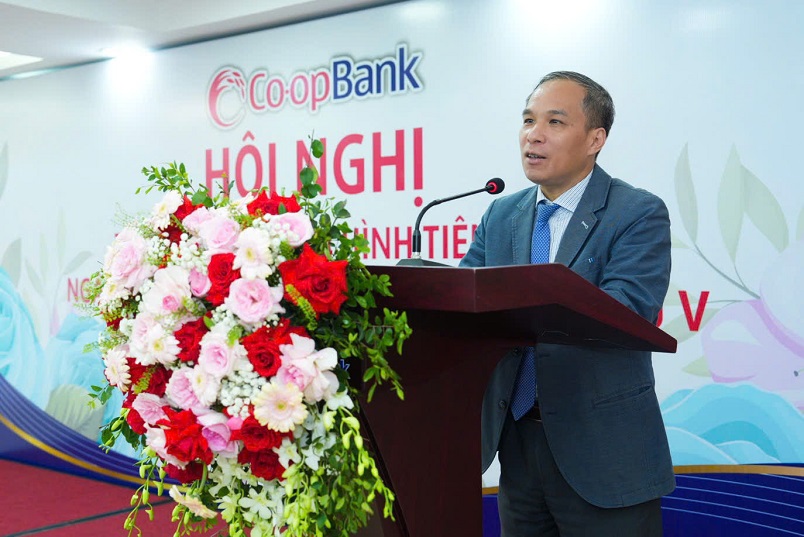 Ủy viên Ban thường vụ Đảng ủy, Phó Thống đốc NHNN Đoàn Thái Sơn phát biểu chỉ đạo tại hội nghị