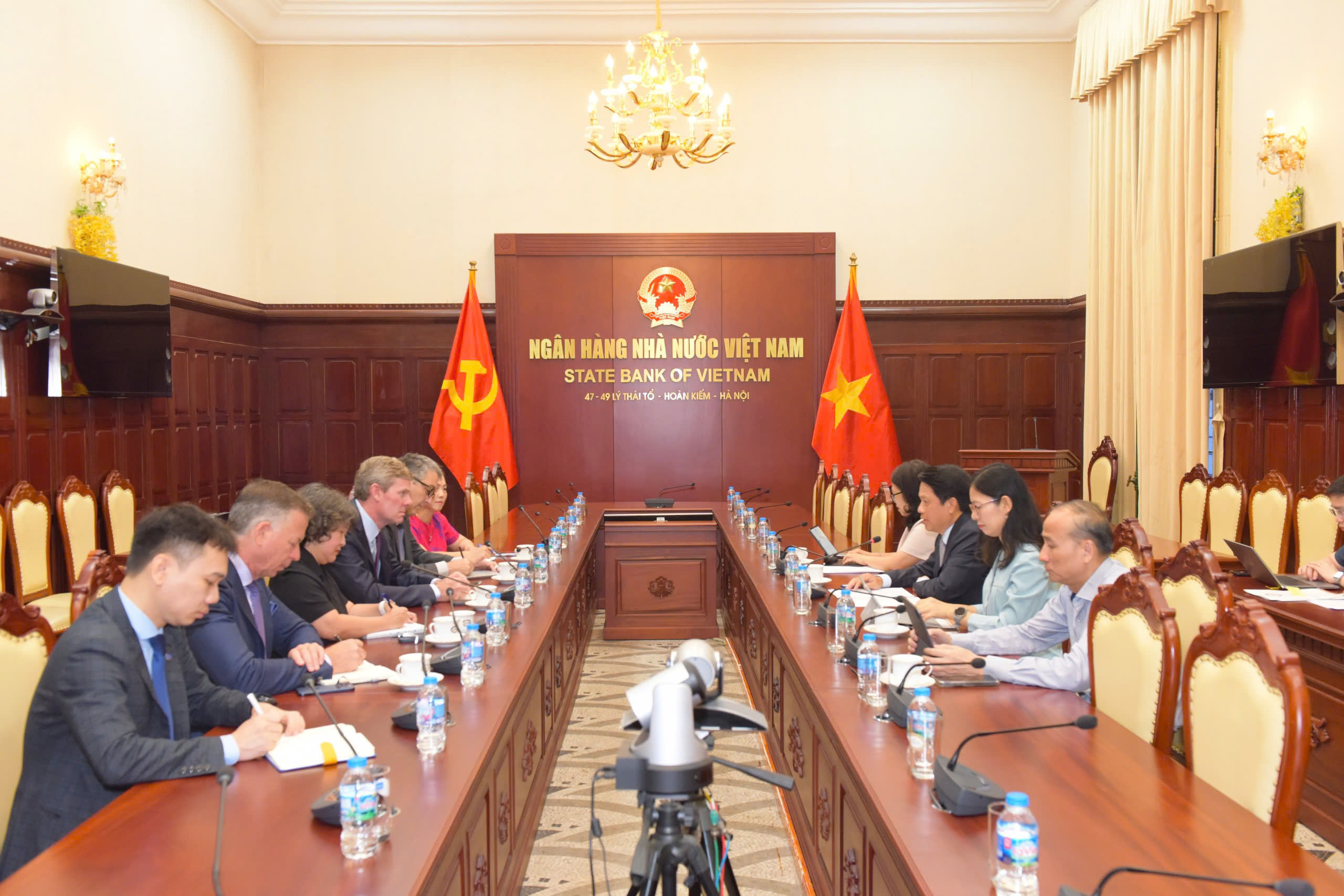 Hình nhỏ