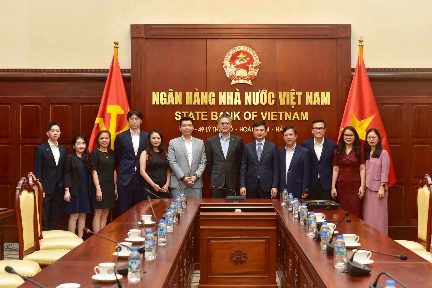 Phó Thống đốc Phạm Thanh Hà tiếp Chủ tịch Bloomberg khu vực Châu Á – Thái Bình Dương