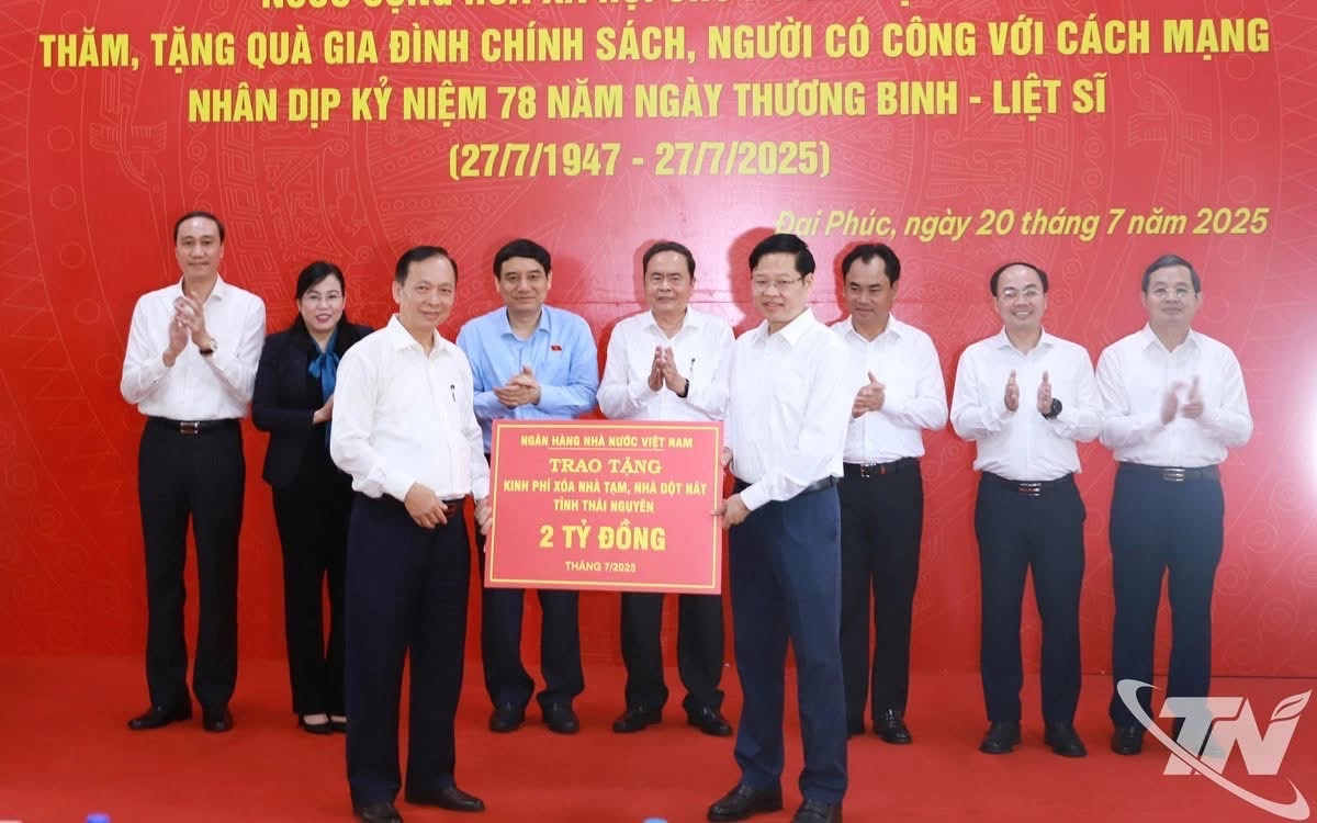 Lãnh đạo NHNN tham gia Đoàn công tác của Chủ tịch Quốc hội tri ân nhân dịp kỷ niệm Ngày Thương binh – Liệt sỹ 27/7 trên địa bàn tỉnh Thái Nguyên