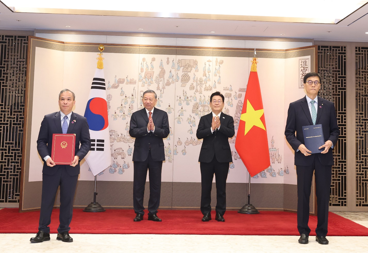 Phó Thống đốc Đoàn Thái Sơn tham gia đoàn Tổng Bí thư Tô Lâm thăm cấp Nhà nước tới Hàn Quốc&nbsp;