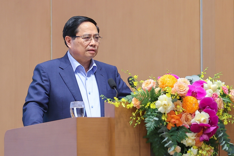 Thủ tướng: Các bộ, ngành, địa phương phải hoàn thiện cơ sở dữ liệu chậm nhất trong quý IV/2025