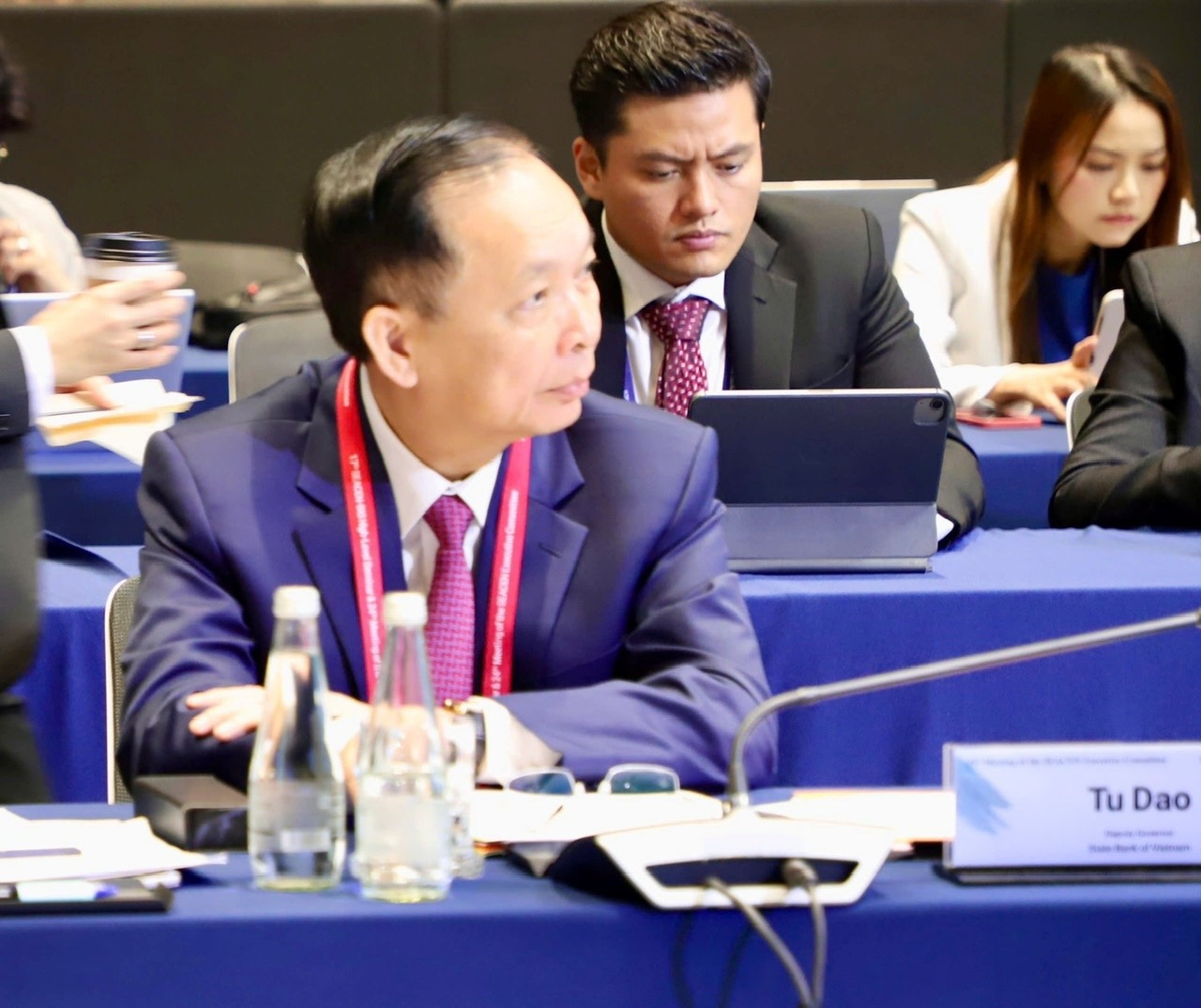 Standing Deputy Governor Dao Minh Tu attends the 24th SEACEN Executive Committee Meeting and BIS-SEACEN high-level seminar