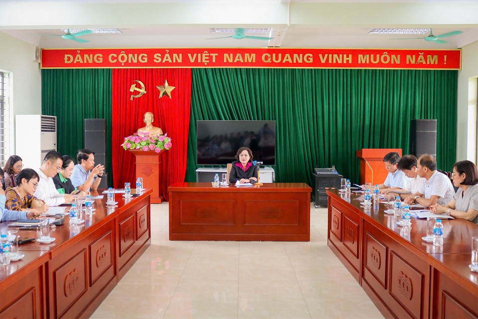 Thống đốc Nguyễn Thị Hồng kiểm tra tình hình triển khai Dự án NH.09B