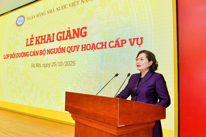 Ngân hàng Nhà nước khai giảng Lớp bồi dưỡng cán bộ nguồn quy hoạch cấp Vụ