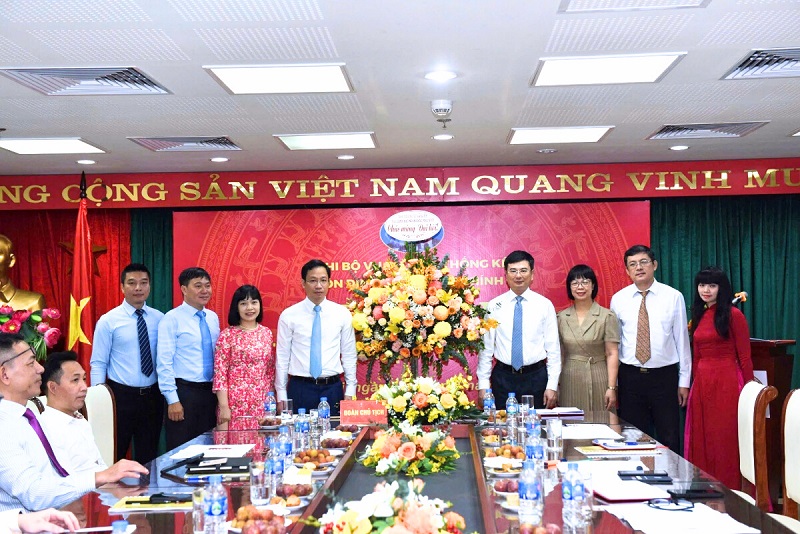 Chi bộ Vụ Dự báo, thống kê - Ổn định tiền tệ, tài chính: Phát huy sức mạnh tổng hợp, thực hiện tốt nhiệm vụ chính trị
