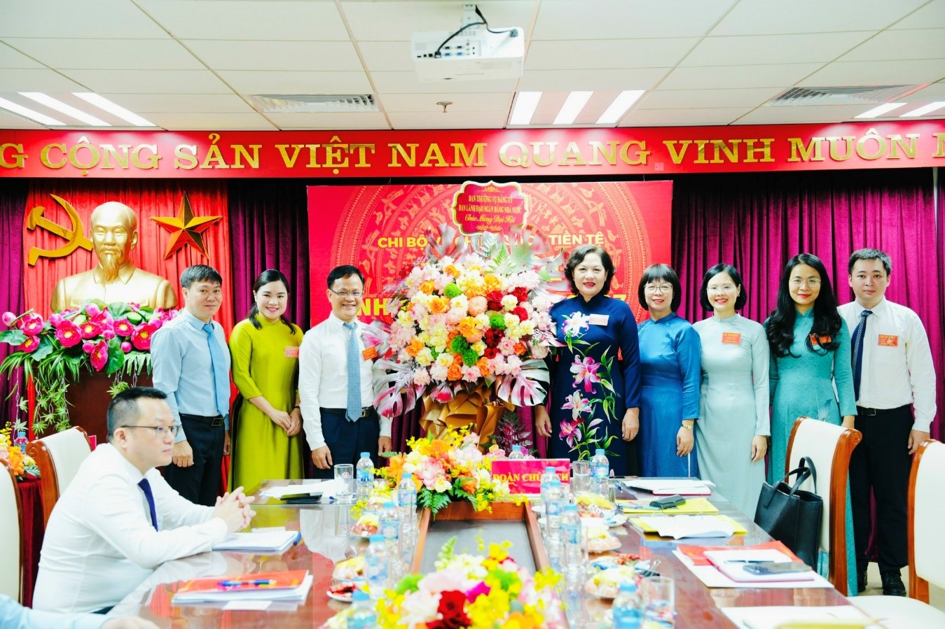 Hình nhỏ