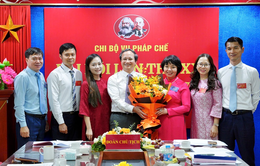 Đại hội Chi bộ Vụ Pháp chế nhiệm kỳ 2025-2027: Không ngừng phấn đấu đổi mới, làm tốt công tác xây dựng pháp luật